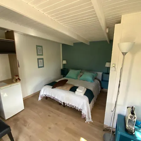 4 Bears Bed & Breakfast Nîmes