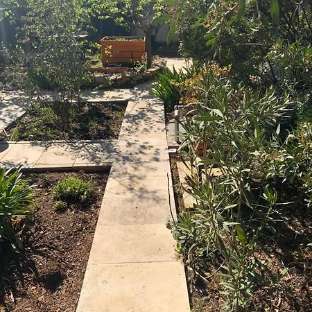 4 Bears לינה וארוחת בוקר