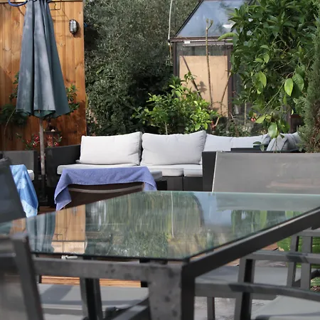 4 Bears Bed and breakfast 3*