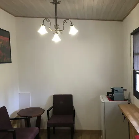 4 Bears فندق مبيت وإفطار 4*