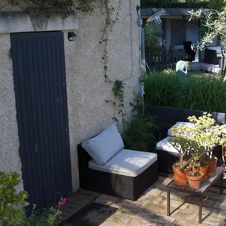 Bed & Breakfast 4 Bears Nîmes