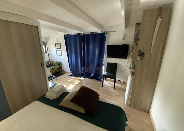 4 Bears Отель типа 